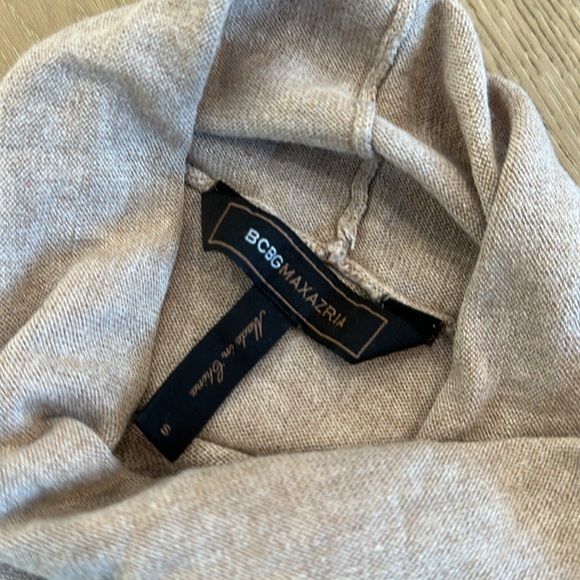 Fine knit turtleneck sweater dress, BCBG Max Azria - Picture 2 of 2